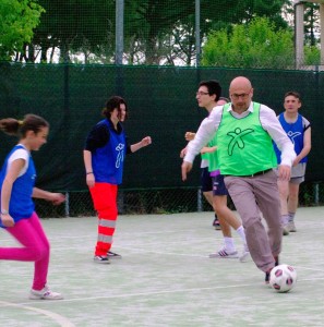 ora-con-noi-partita-calcetto-02